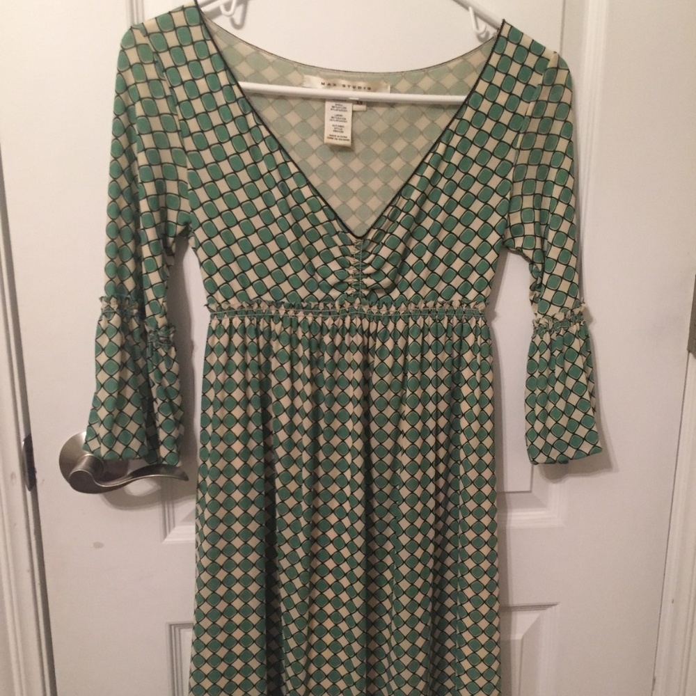 Green patterned Max Studio dress